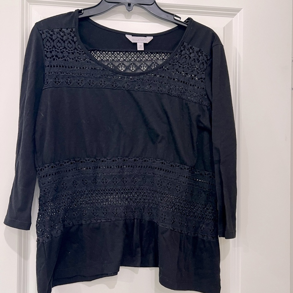 CHARMING CHARLIE MEDIUM CROCHET QUARTER SLEEVE BLACK TOP